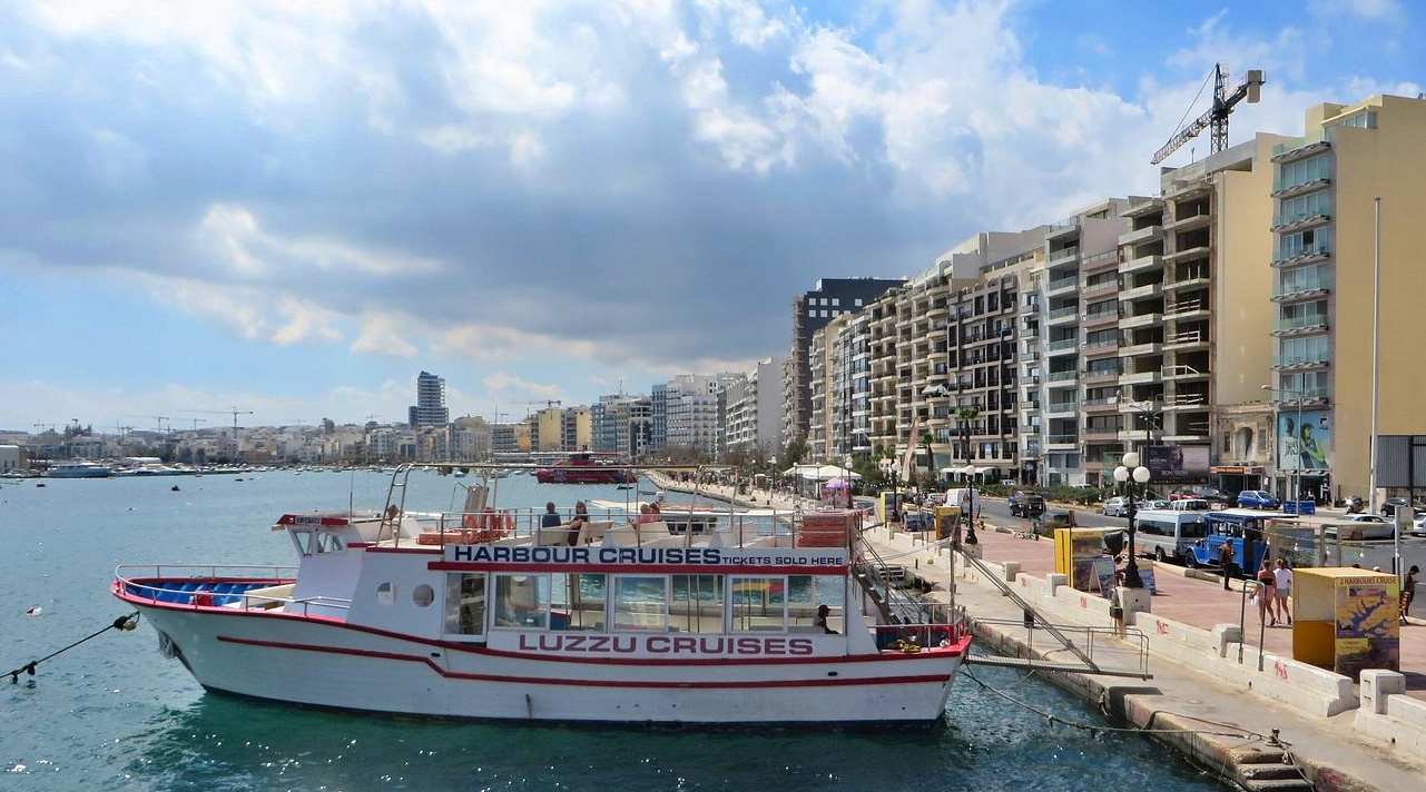 view-along-sliema-seafront view along sliema seafront