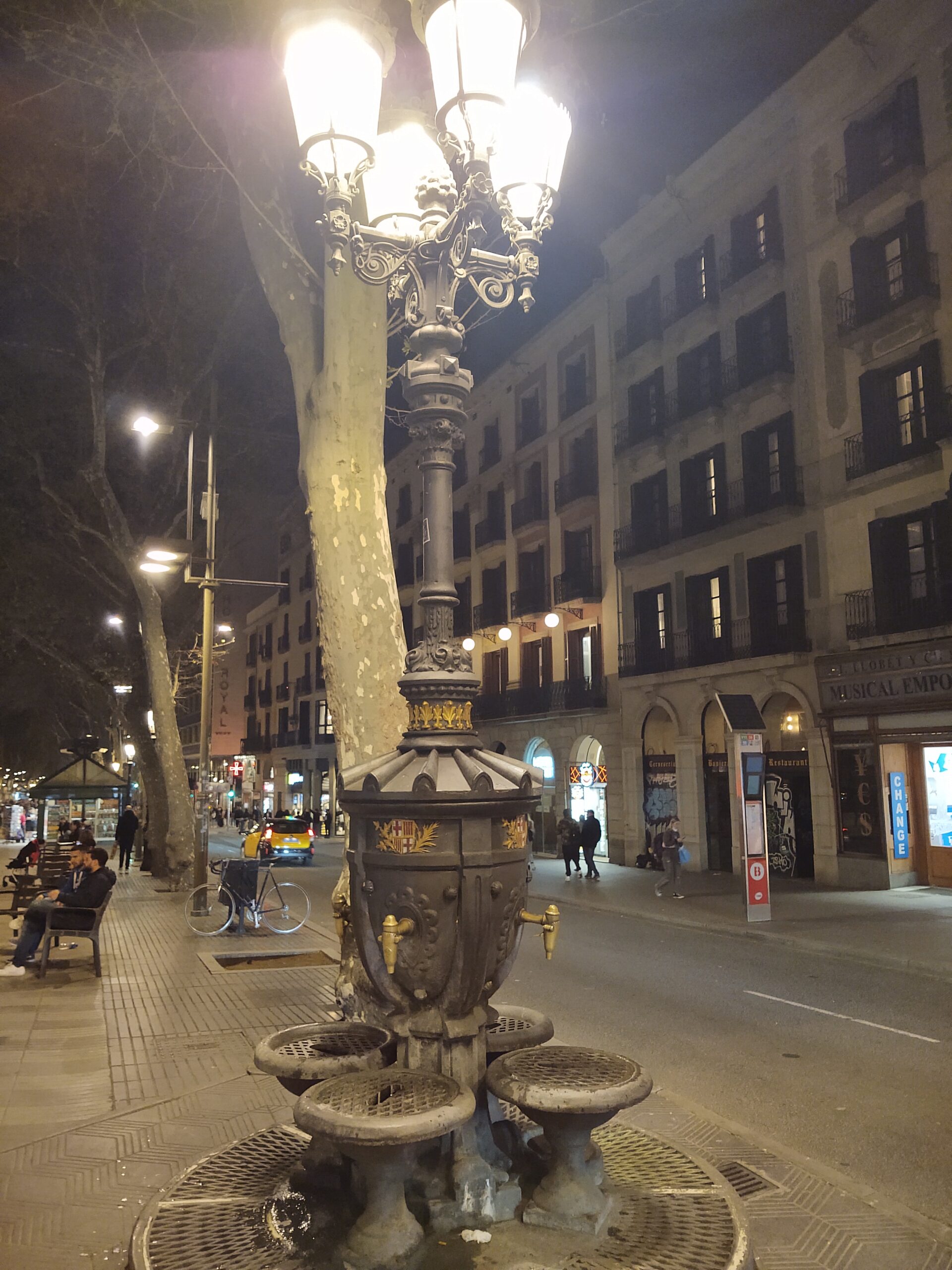 fuente Canaleta a plate of food on a table