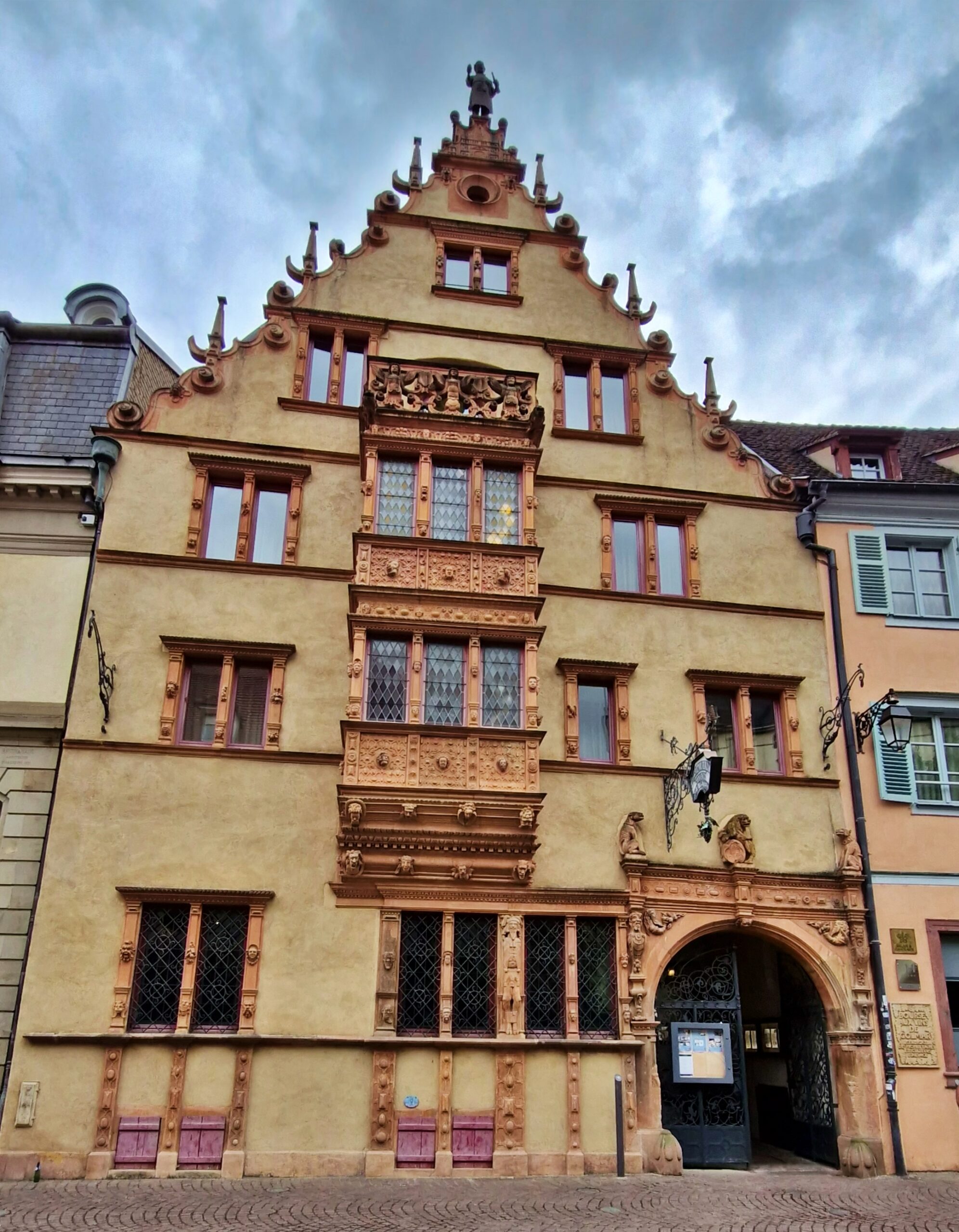 La Maison des Tetes